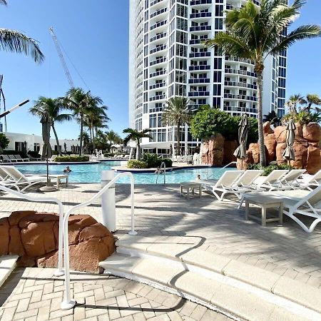 Trump International Resort By Zen Vacation Rentals Маями Бийч Екстериор снимка