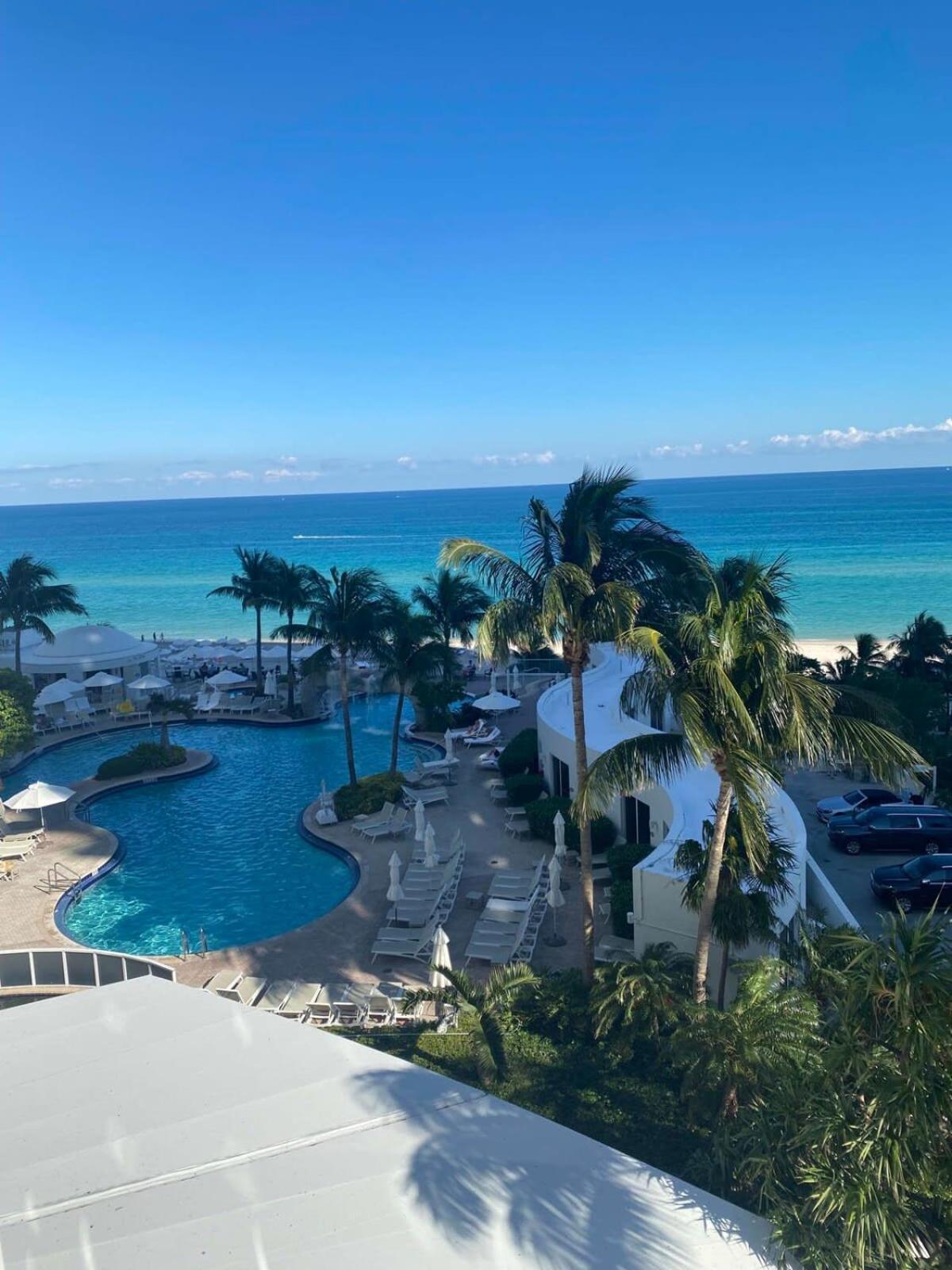 Trump International Resort By Zen Vacation Rentals Маями Бийч Екстериор снимка